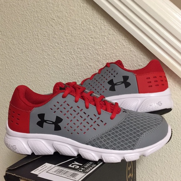 under armour micro g rave
